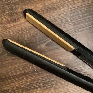 GHD Classic Hair Straightener